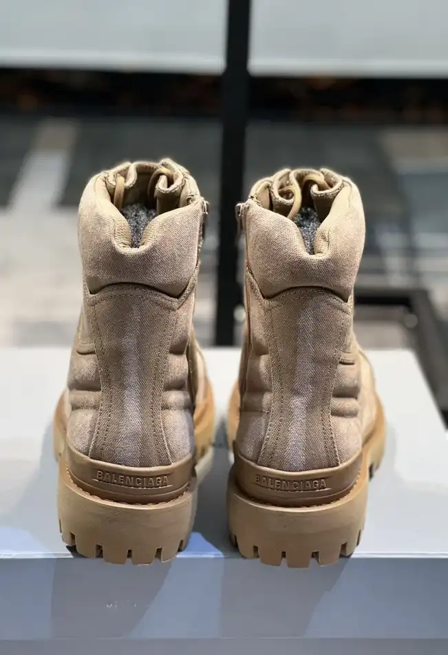 hype Balenciaga Boots