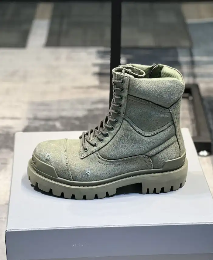 hype Balenciaga Boots