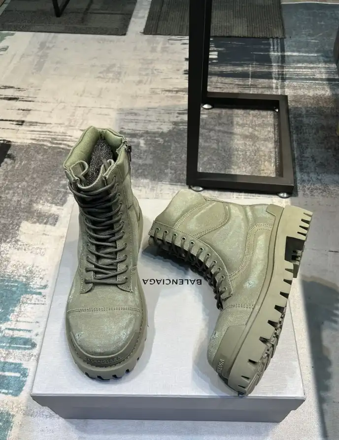 hype Balenciaga Boots