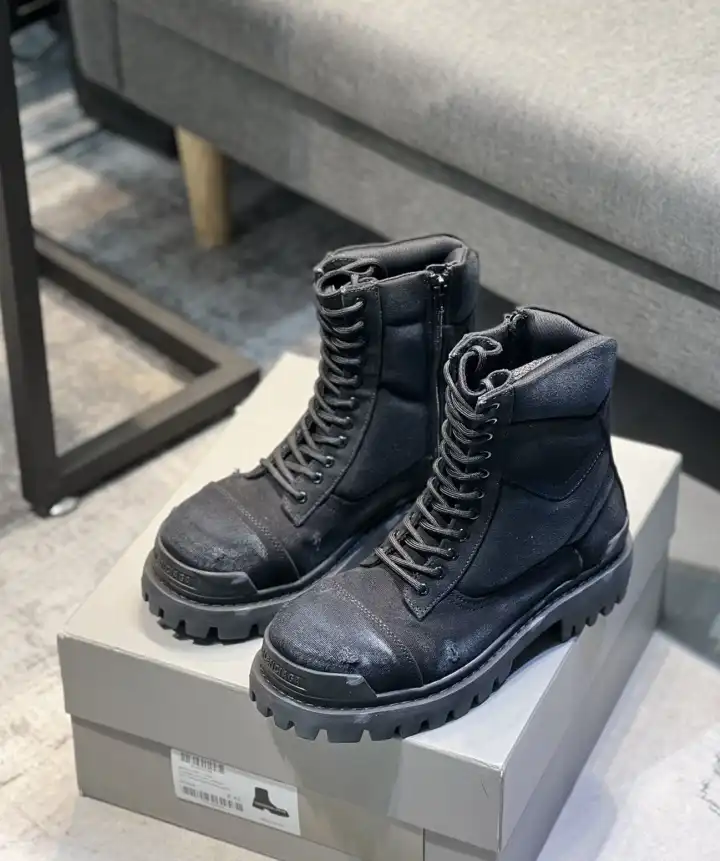 hype Balenciaga Boots