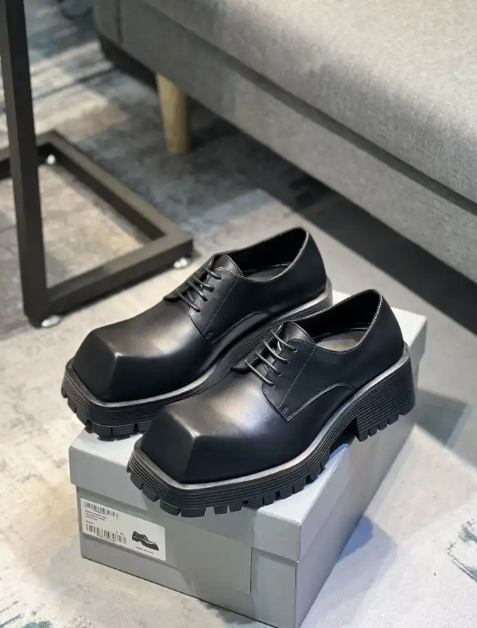 hype Balenciaga Leather Shoes