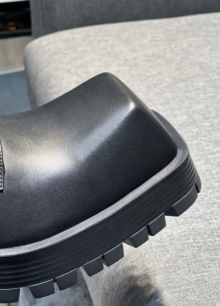 hype Balenciaga Leather Shoes