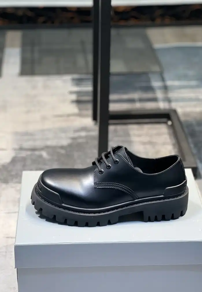 hype Balenciaga Leather Shoes