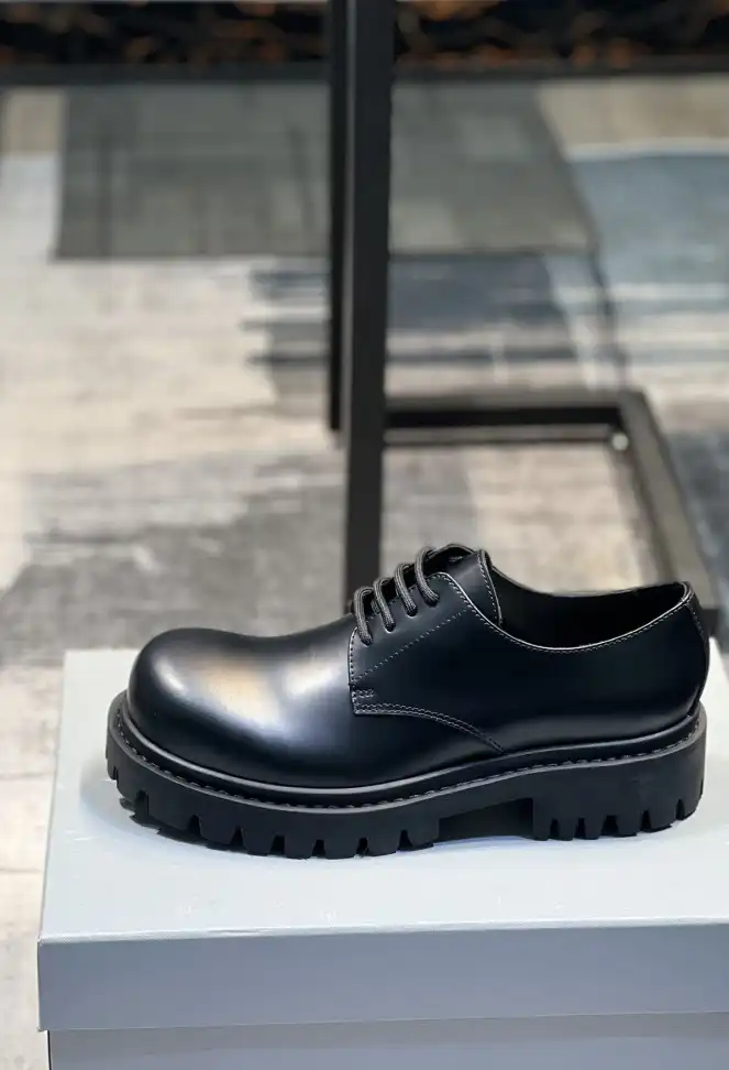 hype Balenciaga Leather Shoes