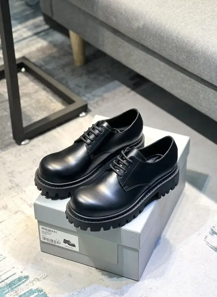 hype Balenciaga Leather Shoes