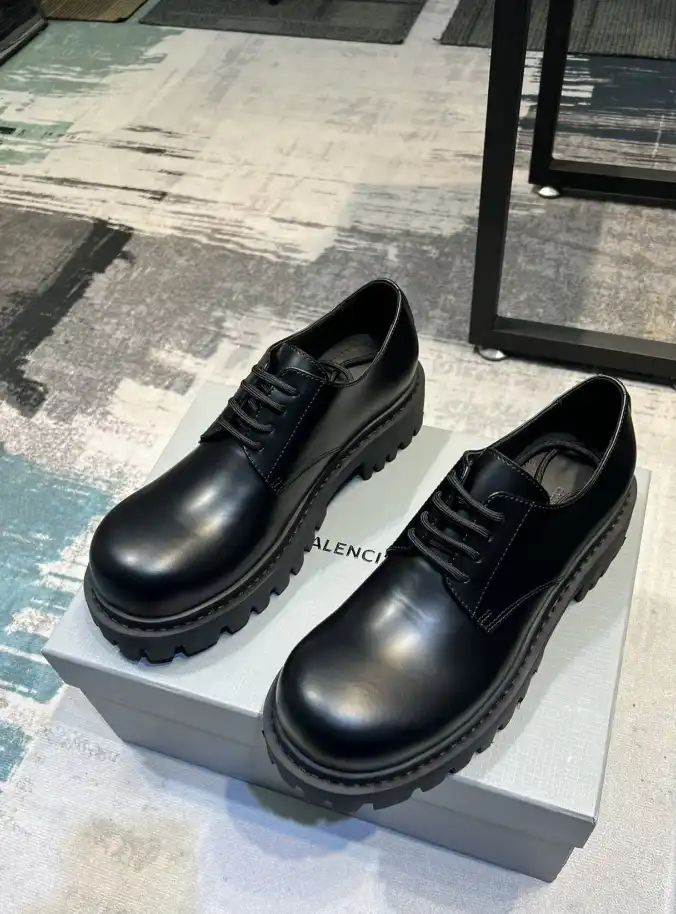 hype Balenciaga Leather Shoes