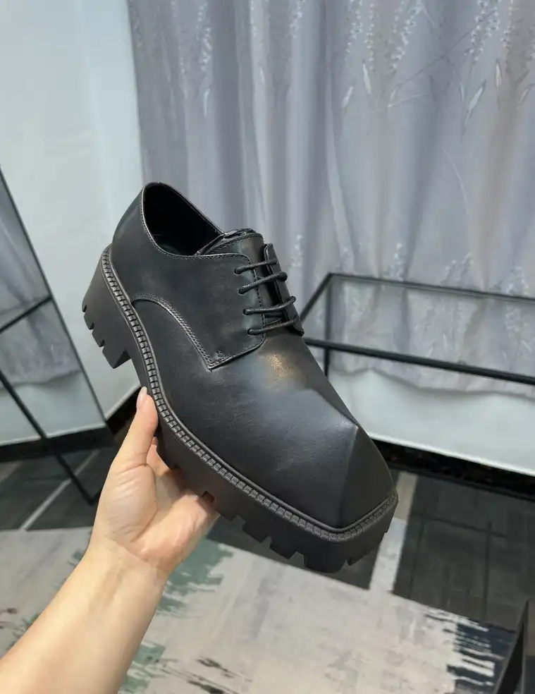 hype Balenciaga Leather Shoes