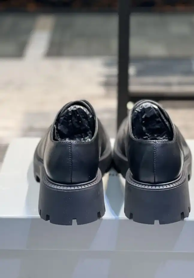 hype Balenciaga Leather Shoes