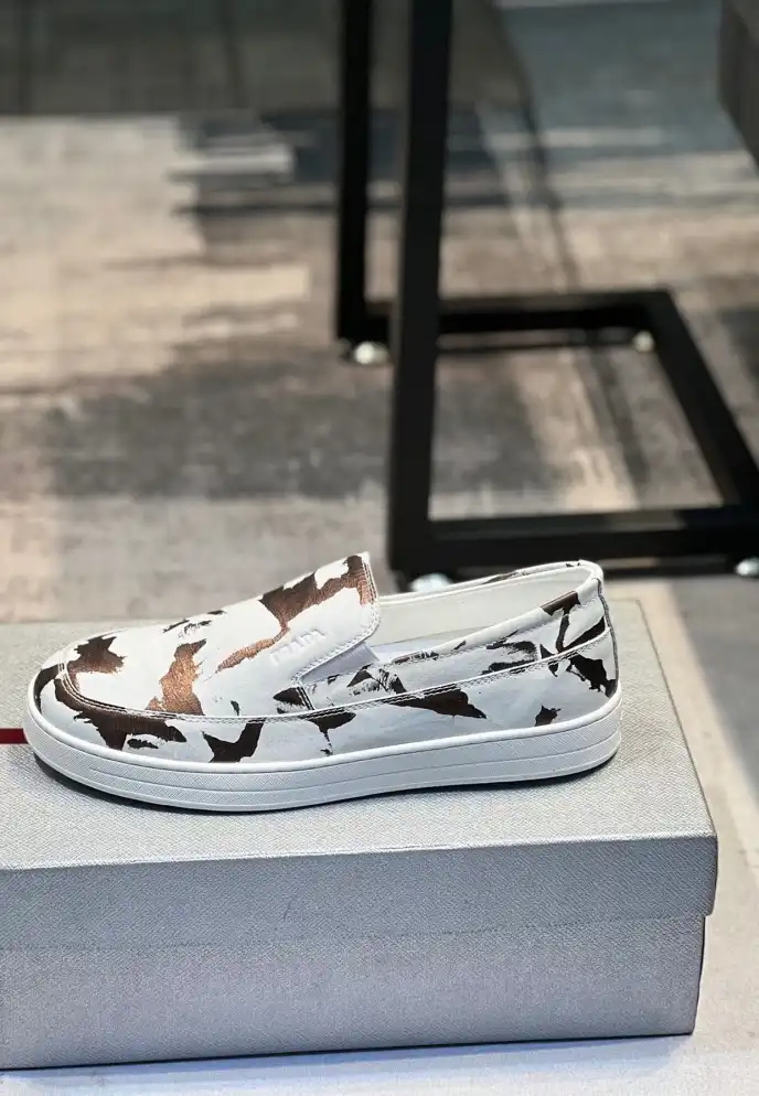 hype Prada Casual Shoes