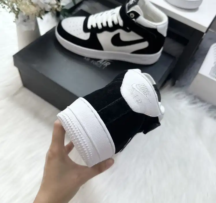 hype Nike Sneakers