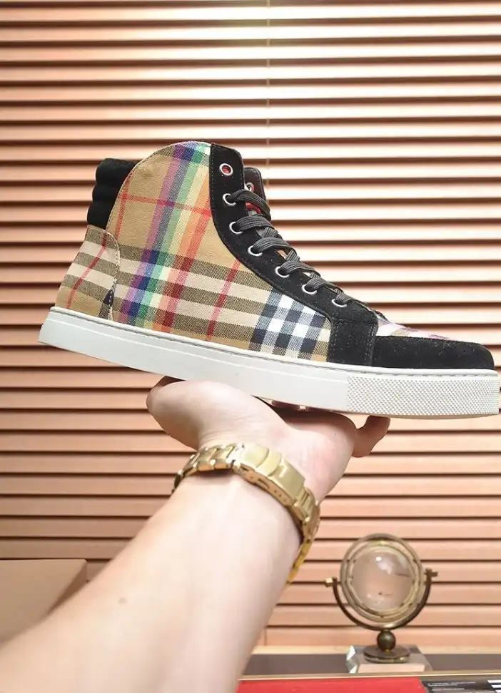 hype Burberry Sneakers