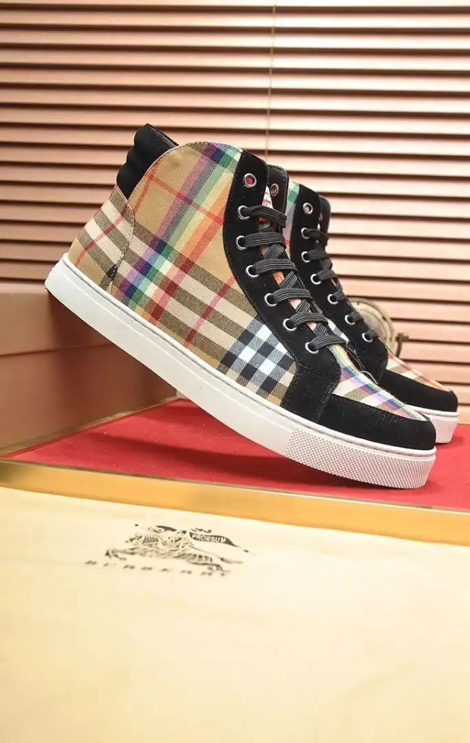 hype Burberry Sneakers