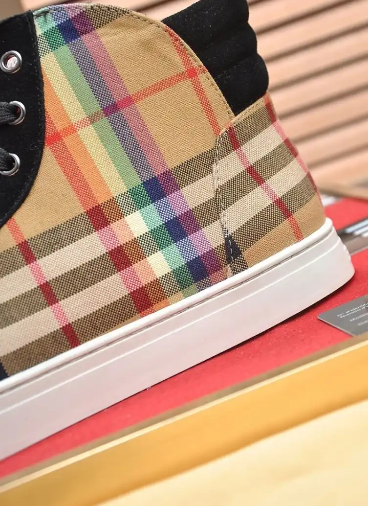 hype Burberry Sneakers