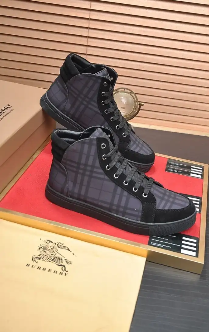 hype Burberry Sneakers