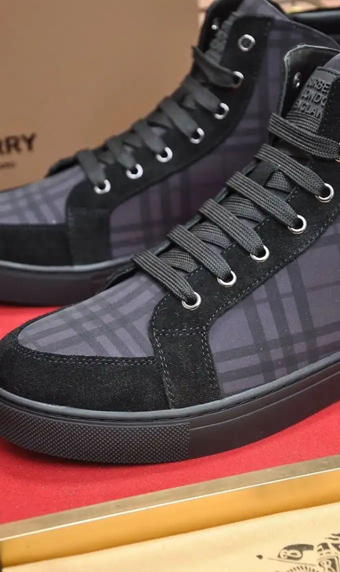 hype Burberry Sneakers