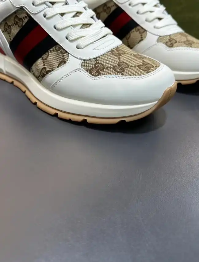 hype Gucci Sneakers