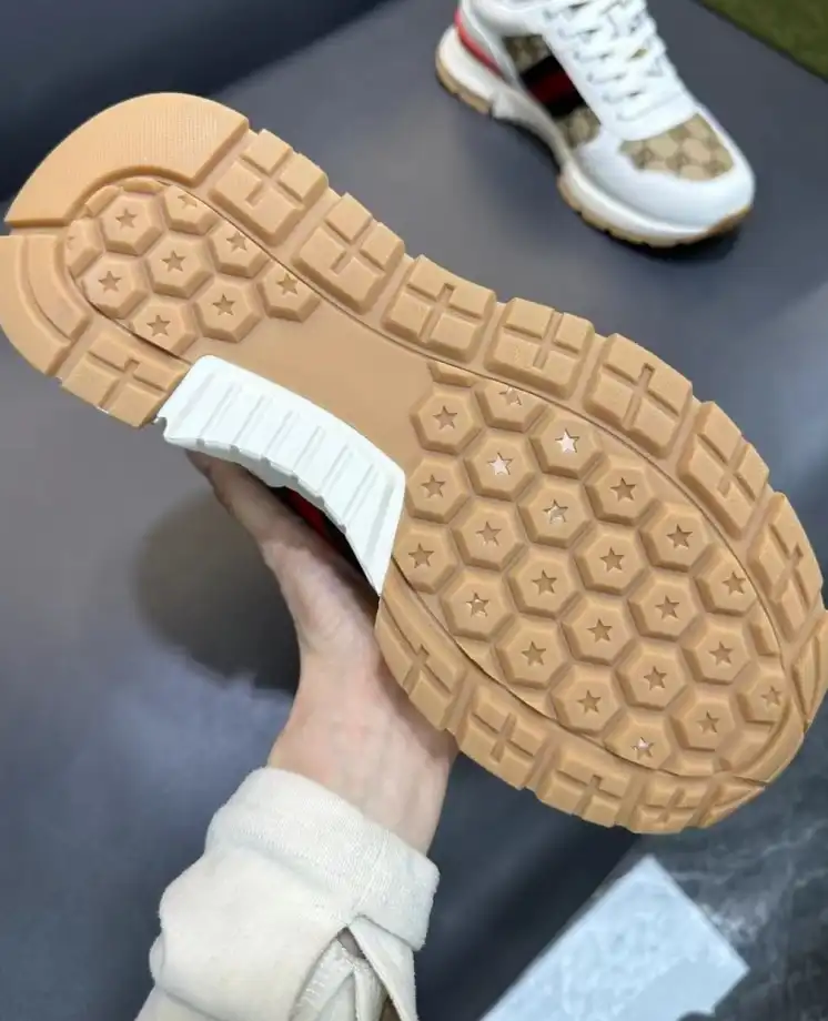 hype Gucci Sneakers