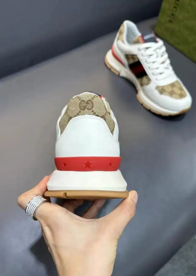 hype Gucci Sneakers