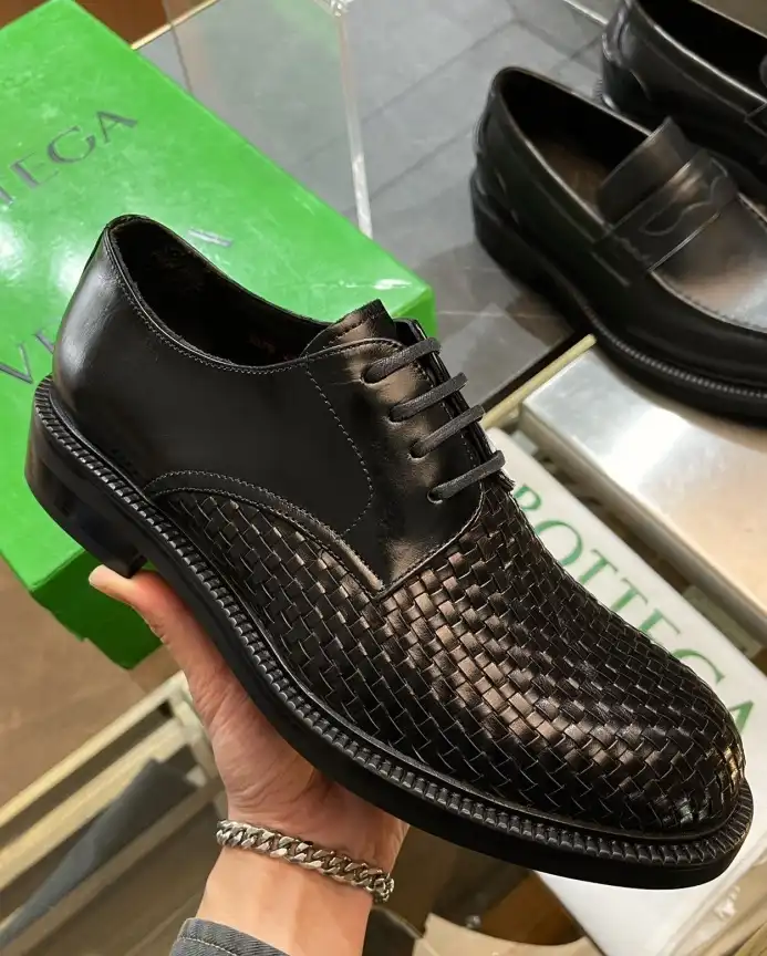 hype Bottega Veneta Leather Shoes