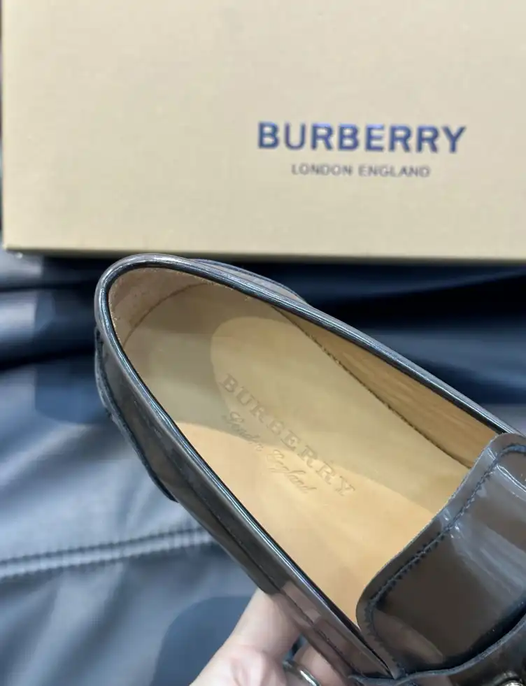 hype Burberry Leather Shoes