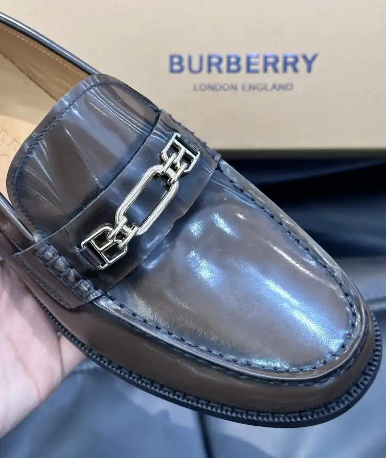 hype Burberry Leather Shoes