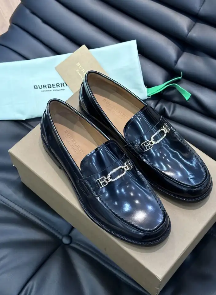 hype Burberry Leather Shoes