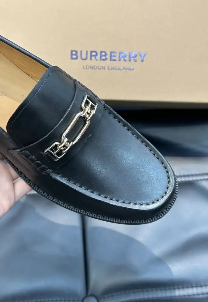 hype Burberry Leather Shoes