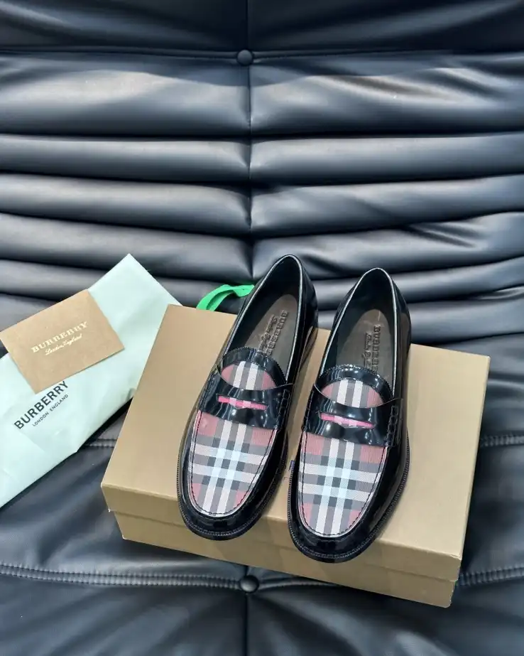 hype Burberry Leather Shoes