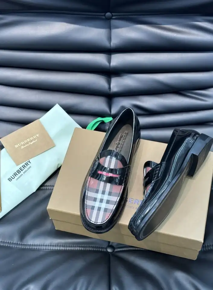 hype Burberry Leather Shoes