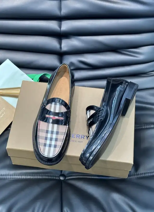 hype Burberry Leather Shoes