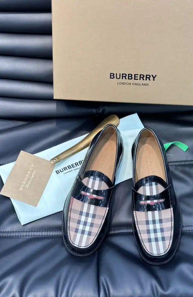 hype Burberry Leather Shoes