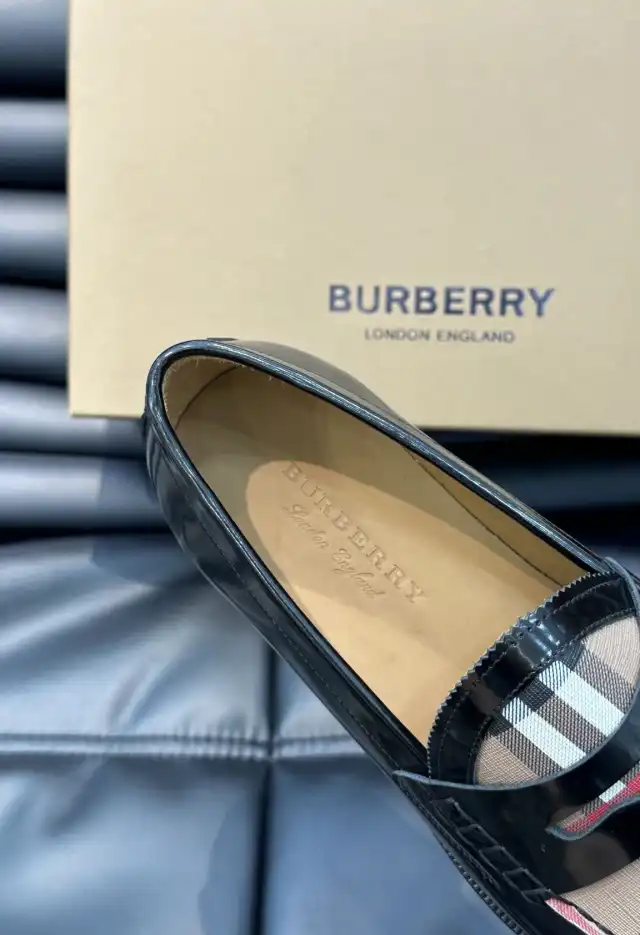 hype Burberry Leather Shoes