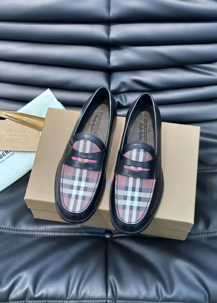 hype Burberry Leather Shoes