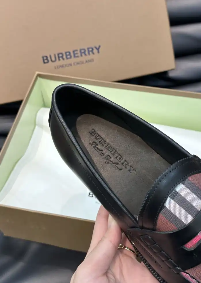 hype Burberry Leather Shoes