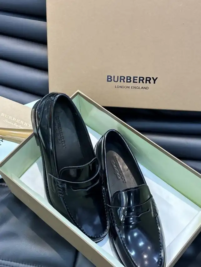 hype Burberry Leather Shoes