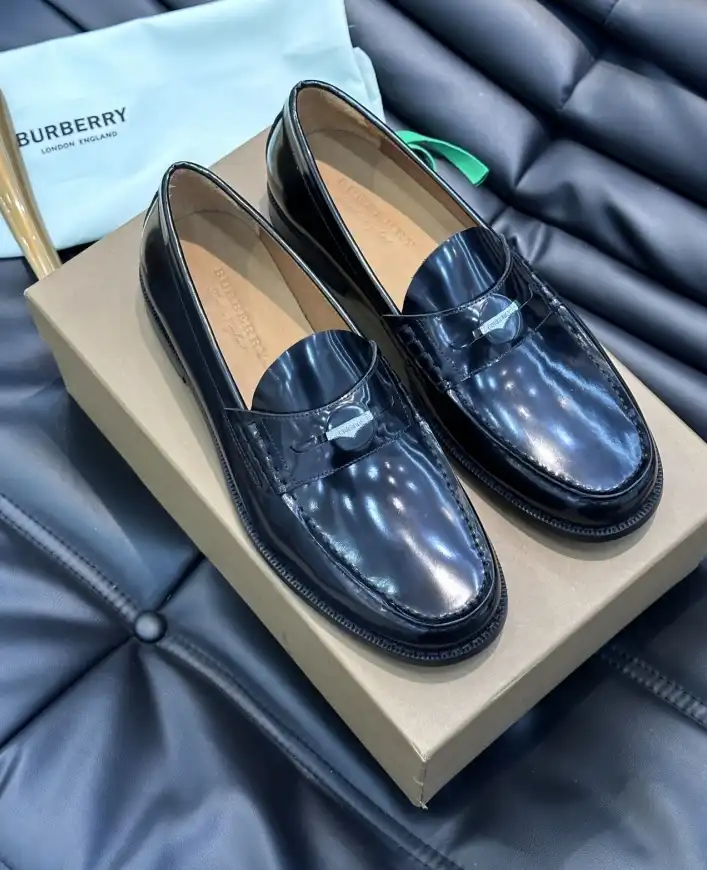 hype Burberry Leather Shoes