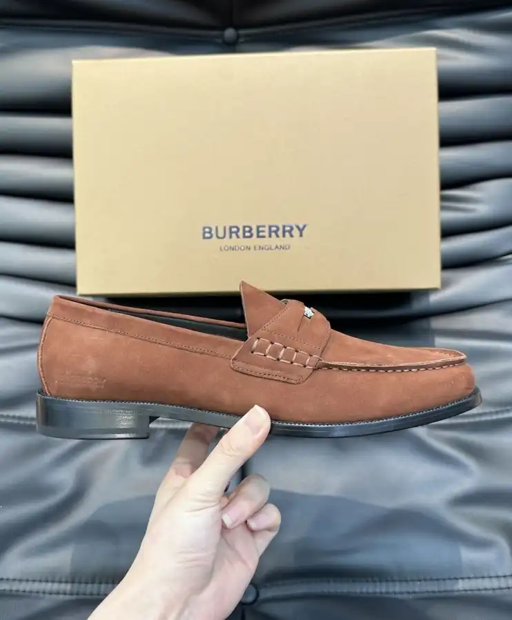 hype Burberry Leather Shoes