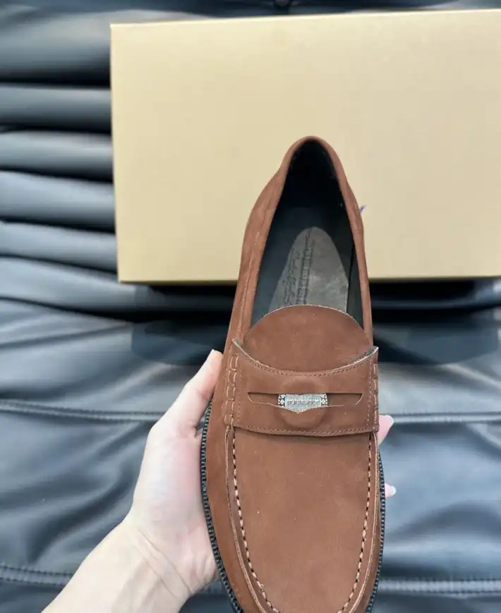 hype Burberry Leather Shoes