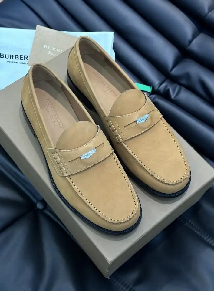 hype Burberry Leather Shoes