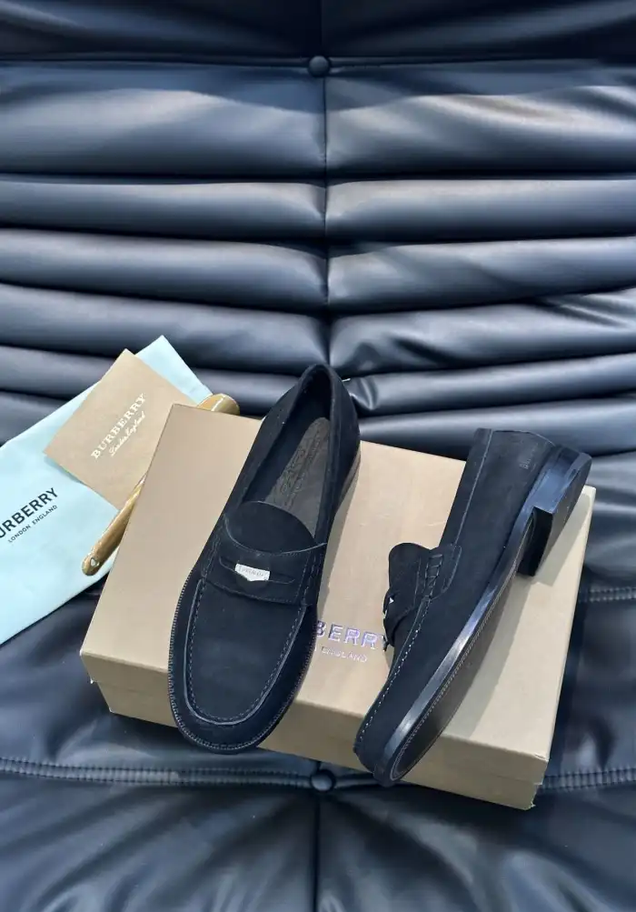 hype Burberry Leather Shoes