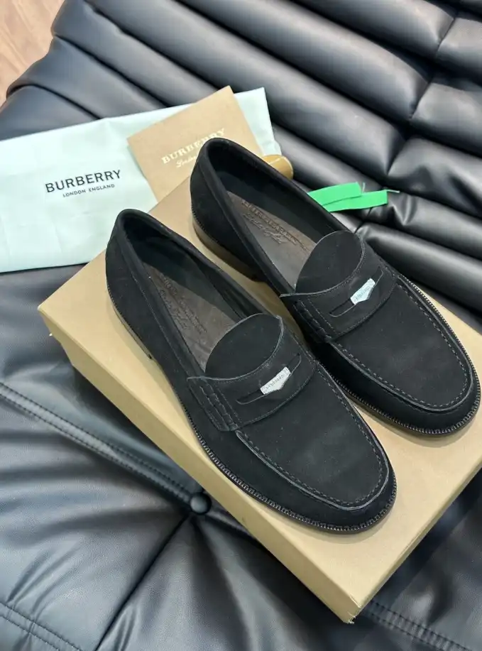 hype Burberry Leather Shoes