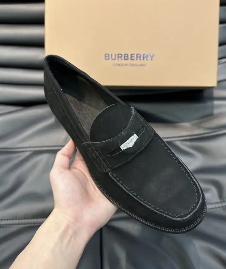 hype Burberry Leather Shoes