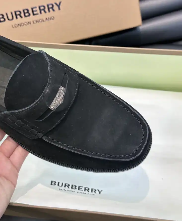 hype Burberry Leather Shoes