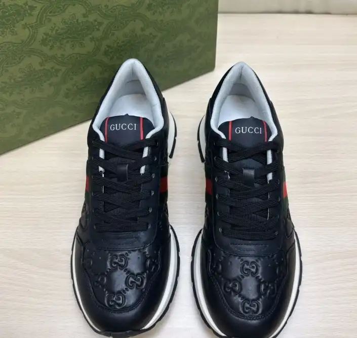 hype Gucci Sneakers