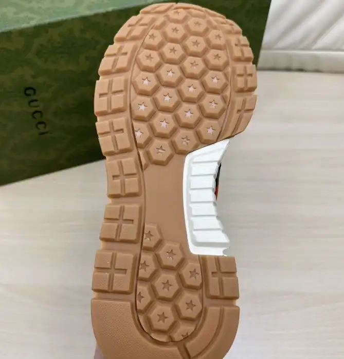 hype Gucci Sneakers