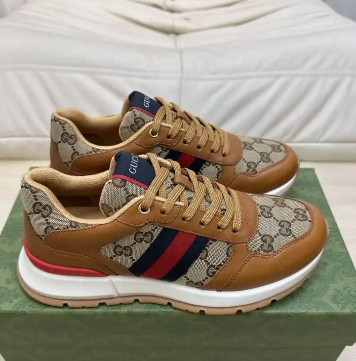 hype Gucci Sneakers