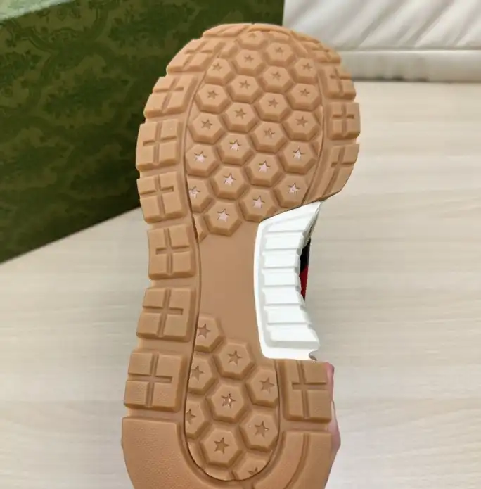 hype Gucci Sneakers