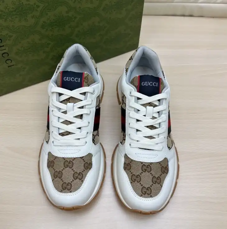 hype Gucci Sneakers