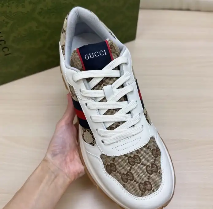 hype Gucci Sneakers