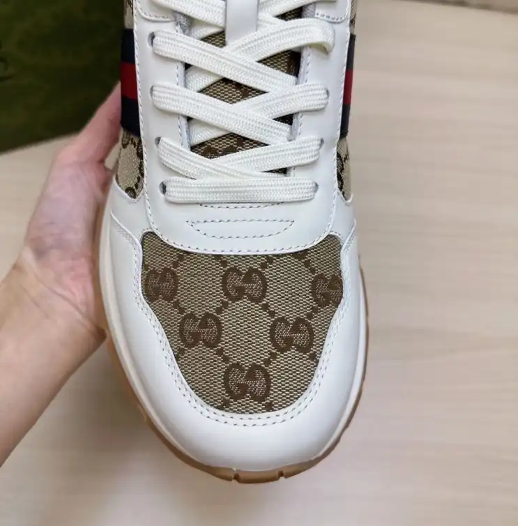 hype Gucci Sneakers